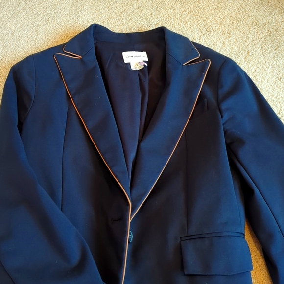 Club Monaco Navy blazer (size 4) - Picture 2 of 7